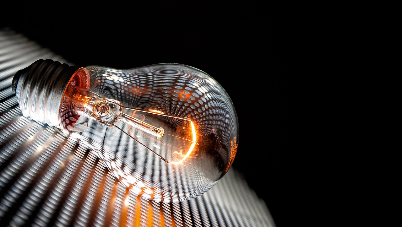 Modernizacja oświetlenia a audyt energetyczny. Jak przygotować dane?